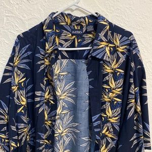 Men's casual collared button down T-shirt